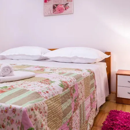 Apartment Carpe Diem By Interhome Trogir